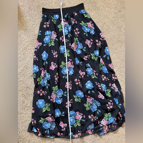 Lularoe Lucy floral print maxi skirt, black with blue and pink, size XS - Picture 7 of 7